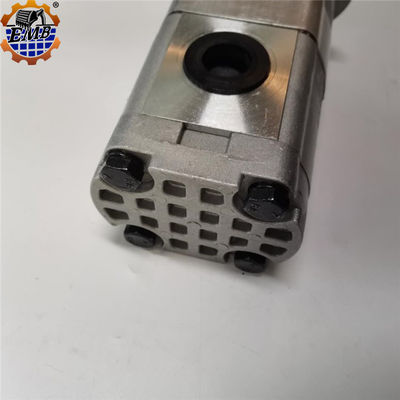 Bomba de engranaje hidráulico de alta calidad 9218065 para excavadora ZX135